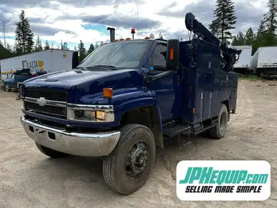 2006 Chevy C5500 Service Truck - 4X4 Mechanic Truck WE SHIP DIRECT TO YOU, USA, and Worldwide!! Fina...