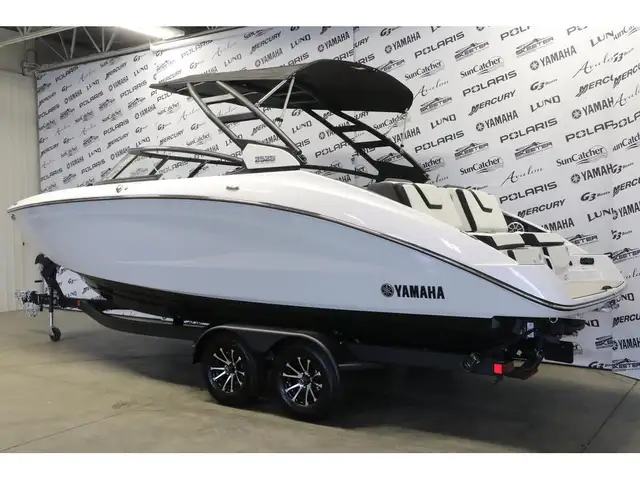 2026 Yamaha 252S in Powerboats & Motorboats in Laurentides - Image 4