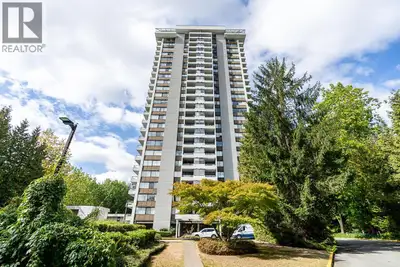 Welcome to this beautiful 2-bedroom, 2-bathroom south facing condo in a highly desirable location, j...