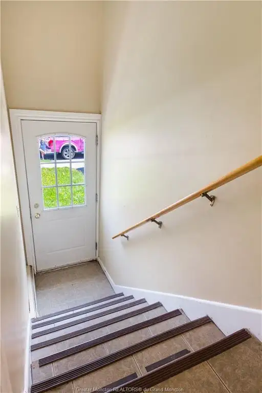 C5 MAIN - 3 BEDROOMS | FULLY FURNISHED ALL UTILITIES INCLUDE in Long Term Rentals in Moncton - Image 21