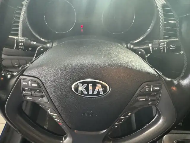 2014 Kia Forte 4dr Sdn Auto EX w-Sunroof in Cars & Trucks in Longueuil / South Shore - Image 23