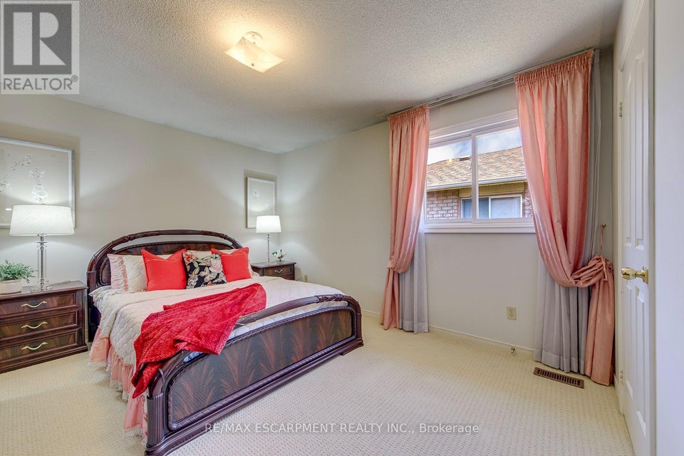 2442 Wynten Way Oakville (CV Clearview), Ontario, photo 27 of 40