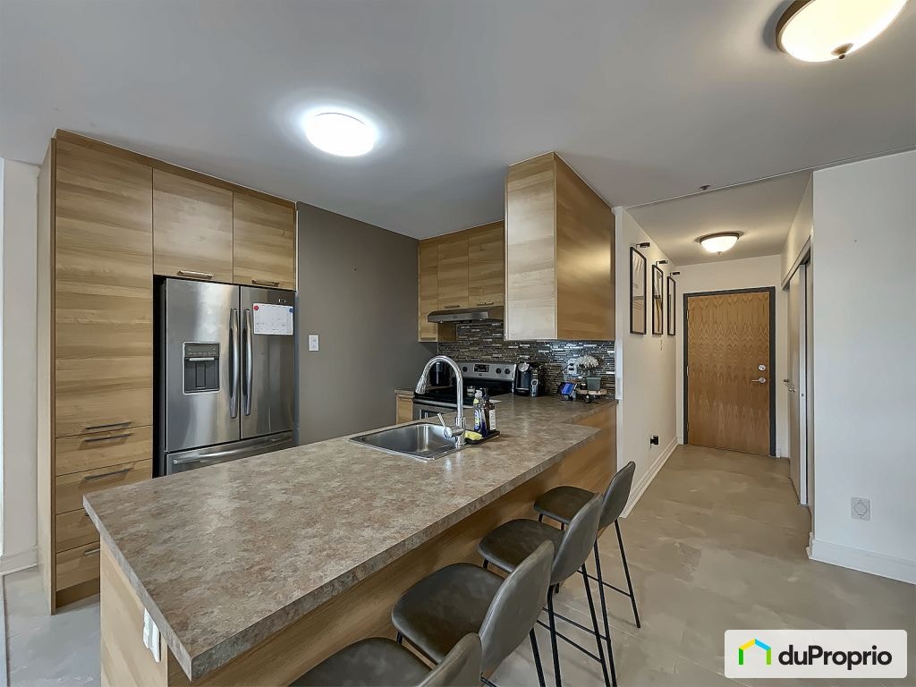 $375,000 - Condominium for sale in Laval-des-Rapides — photo 1