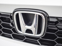 Engine: 2L 4cyl. L/100Km City: 4.7 L/100Km Hwy: 5.1 (image 8)