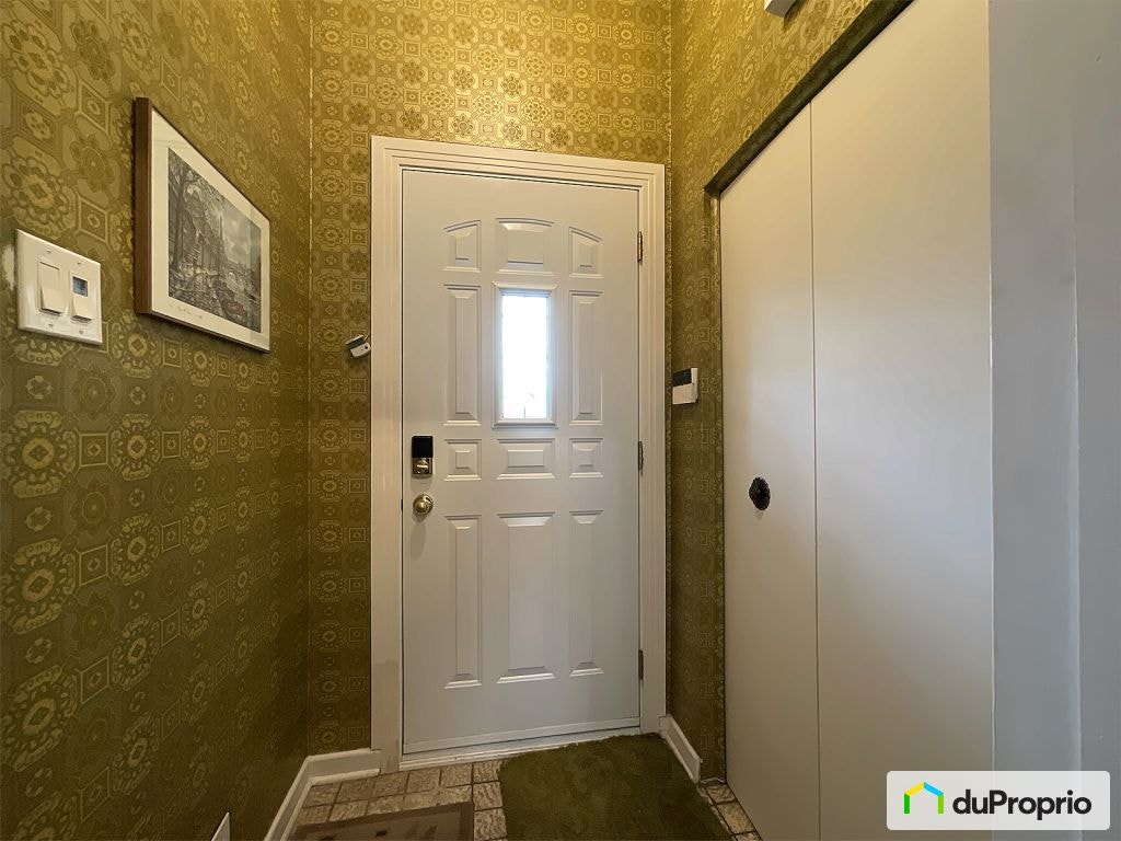 $677,000 - Split Level for sale in Dollard-Des-Ormeaux — photo 3