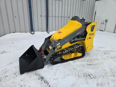 This item(s) are selling by Online Timed Auction Complete Dispersal Auction for Standard Rentals Bid...