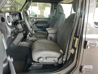 Performance & Off-Road Capability: Trailer Sway Damping Stay in control while towing on and off-road... (image 6)