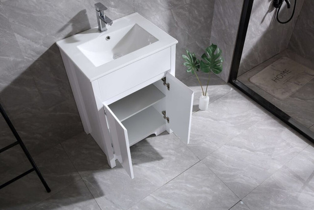 Meuble-Lavabo de Plancher 24po blanc avec Comptoir Céramique dans Armoires et revêtements de comptoir  à Laval/Rive Nord - Image 3