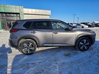 Command the road in this pristine, top-of-the-line 2023 Nissan Rogue AWD Platinum, featuring only 45... (image 3)