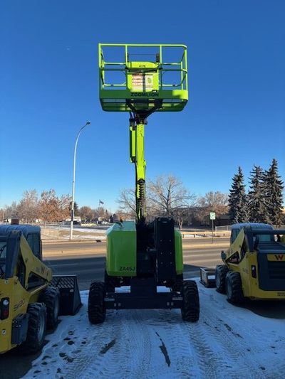 Platform Capacity 275kg/454kg Drive Speed 5.2km/h Gradeability 45% Axles Oscillation 0 Turning Radiu...