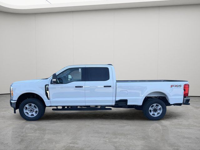 2026 Ford Super Duty F-350 SRW XLT in Cars & Trucks in Strathcona County - Image 2