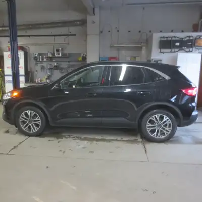 REDUCED! One owner,clean carfax,no accidents,well maintained with service records,drives excellent,v...