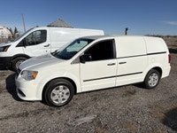 CAN FINANCE 2012 RAM C/V CARGO VAN, $3,000 UPFITTED , Super Clean White Exterior, with Graphite Clot... (image 4)