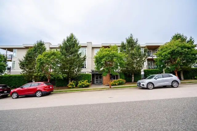 PH9 1333 WINTER STREET White Rock, British Columbia in Condos for Sale in Delta/Surrey/Langley - Image 3
