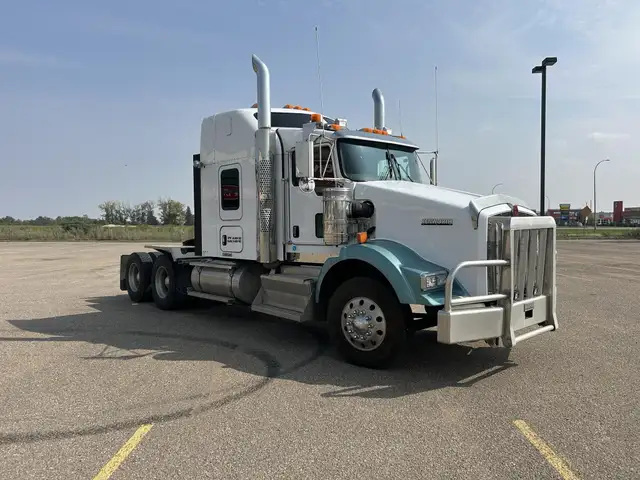 2015 KENWORTH T800 in Heavy Trucks in Saskatoon - Image 5