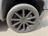 All vehicles come with a full vehicle History Report, ask to see it! T2015 GMC 1500 four-door featur... (image 3)