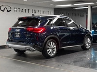 The 2021 INFINITI QX50 LUXE is a compelling compact luxury SUV that balances distinctive styling wit... (image 5)