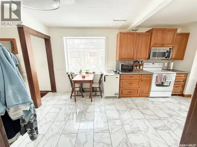 434 2nd STREET Weyburn, Saskatchewan in Houses for Sale in Regina - Image 16