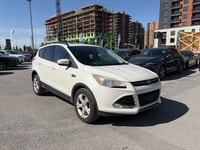 Le Ford Escape SE 2015 est un VUS compact polyvalent qui offre un excellent équilibre entre confort,... (image 1)