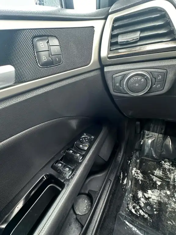 2013 Ford Fusion AWD / CUIR / TOIT OUVRANT / BANC CHAUFFANT / FI in Cars & Trucks in Longueuil / South Shore - Image 13