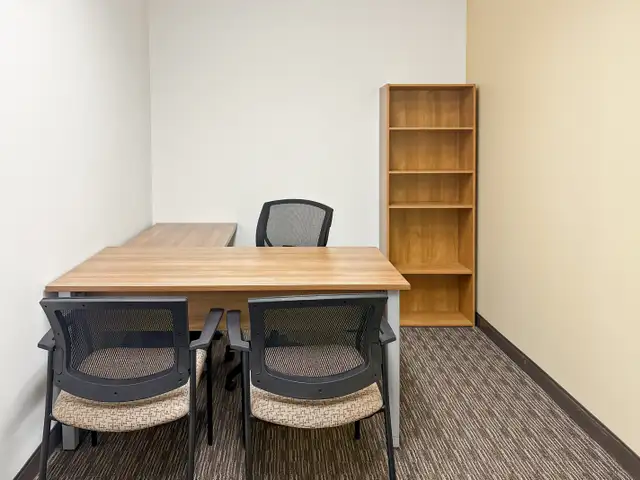 Office space for rent for 1 person in Crowfoot Centre Calgary in Commercial & Office Space for Rent in Calgary - Image 2