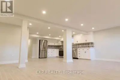 LOWER - 1046 CAVEN STREET Mississauga (Lakeview), Ontario