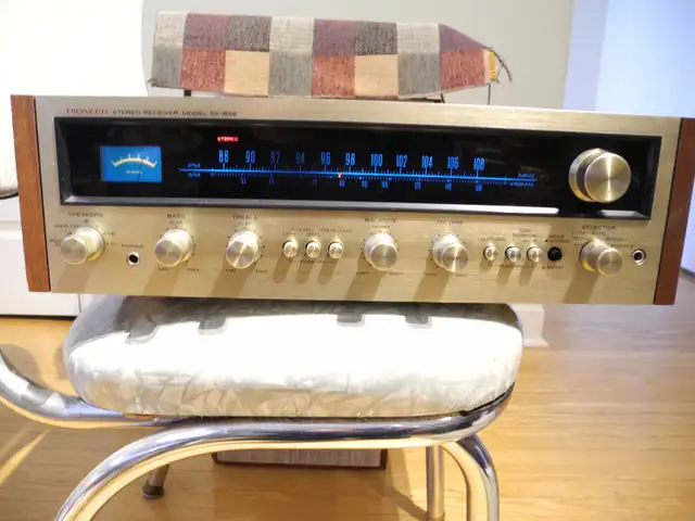 PIONEER HI-FI STEREO RECEIVER/AMPLIFIER SX626 in Stereo Systems & Home Theatre in City of Toronto - Image 2