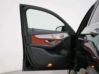 This 2021 Mercedes-Benz GLC 300 Coupe is a local Ontario vehicle with a clean Carfax report. Combini... (image 7)