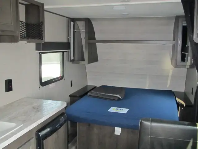 2021 Jayco SLX 195RB-3204 LBS, SOLAR PACKAGE,$15,999,FINANCING!  in Travel Trailers & Campers in Ottawa - Image 8
