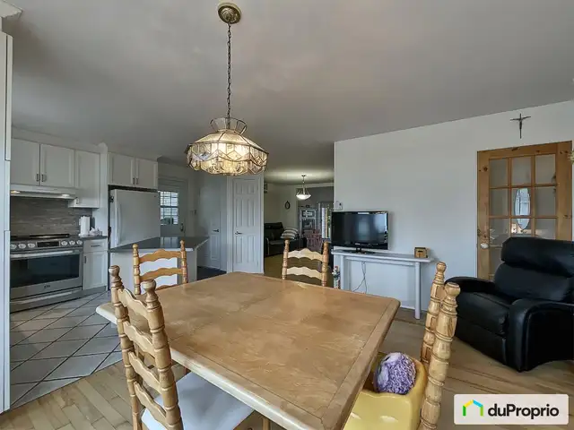 $595,000 - Intergenerational for sale in St-Honore-De-Chicoutimi in Houses for Sale in Saguenay - Image 7