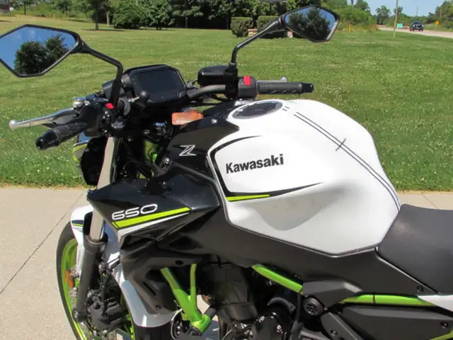 2021 Kawasaki Z650 ABS in Sport Bikes in Leamington - Image 21