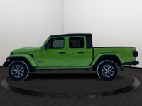 This 2026 JEEP GLADIATOR SPORT 4X4 has the following options Cloth Low-Back Bucket Seats, Remote Sta... (image 1)