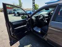 "• Power_Windows • Power_Mirrors • Power_Locks • Keyless_Entry • Air_Conditioning • Tilt_Steering •... (image 8)