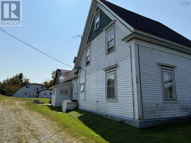 36 Lent Road Digby, Nova Scotia in Houses for Sale in Yarmouth - Image 4