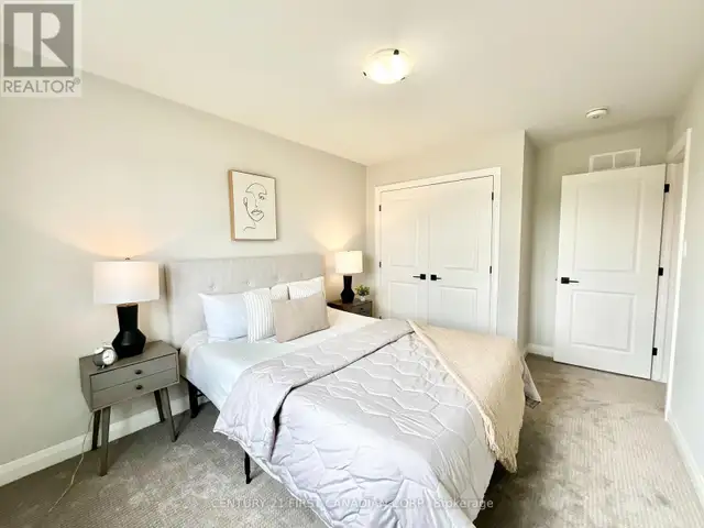 6 SHELDABREN STREET North Middlesex (Ailsa Craig), Ontario in Houses for Sale in Grand Bend - Image 24