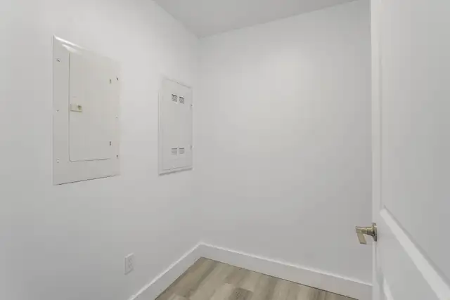 Dog Friendly 2&3 Bedroom Units 264 Rookwood! Free Rent! in Long Term Rentals in Fredericton - Image 9