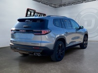 The GMC Acadia provides comfort, style and safety combined with flexible space and cargo capacity. K... (image 4)