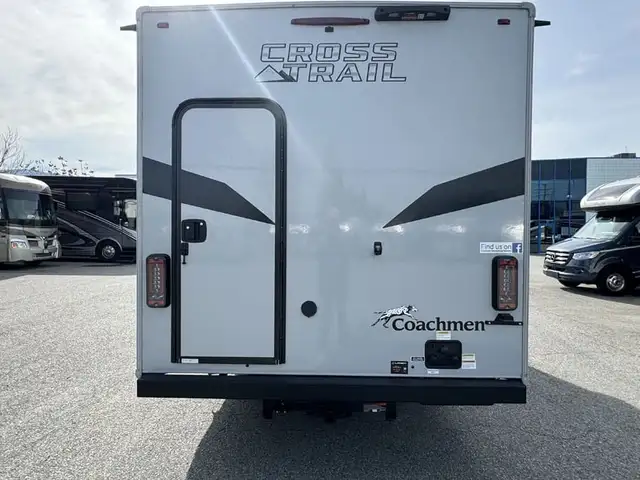 2024 Cross Trail 20BH in RVs & Motorhomes in Penticton - Image 6
