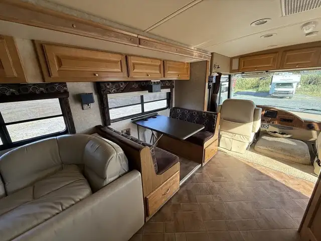 2011 Winnebago Sunstar Itasca 35RF in RVs & Motorhomes in Longueuil / South Shore - Image 22