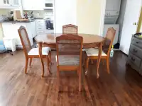 Queen Anne dining table set