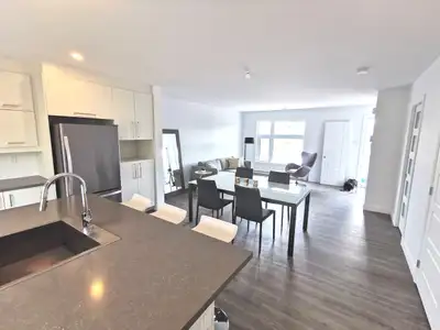 MAISONS EN RANGÉE - VUE - L'ANGE-GARDIEN QC, View more