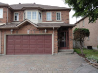 This One! 3 Bdrm 4 Bth Bayview/South Of 16th Ave