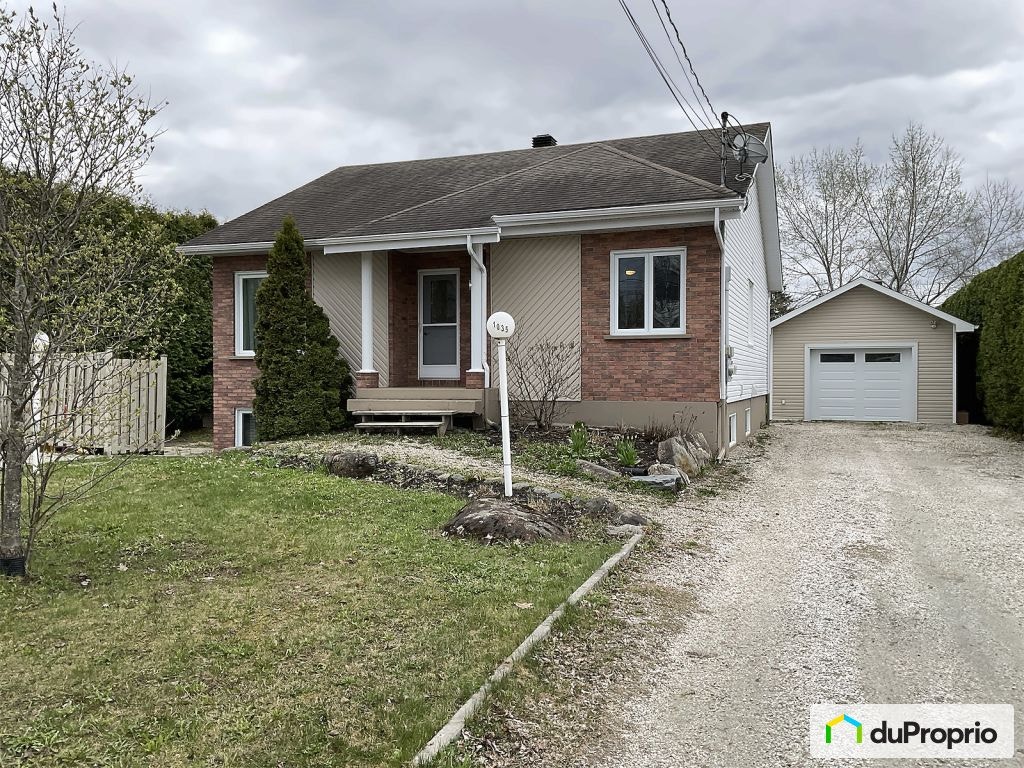$574,000 - Duplex for sale in Sherbrooke (St-Élie-d'Orford) — photo 1