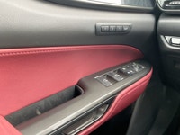 Groupe d'options Ultra Premium. Apple Carplay, Sièges chauffants et ventilés, volant chauffant, toit... (image 5)