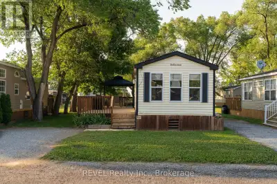 Introducing 358 Merlot, an unbeatable opportunity at Vine Ridge Resort. A charming and fully furnish...