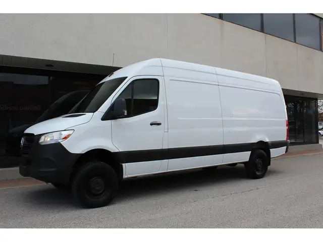 2019 Mercedes-Benz Sprinter Cargo Van \"4X4\" -170\" FULL SIZE -