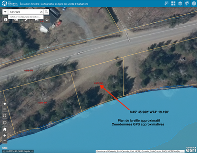 J'ai plusieurs terrains à vendre. Certains sont au Bord de L'eau. Visitez mon site pour voir les cho...