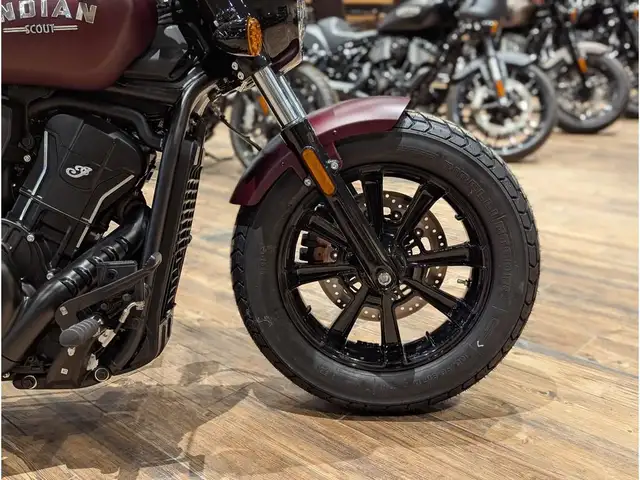 2026 Indian Motorcycle Scout Bobber // Maroon Metallic Smoke in Street, Cruisers & Choppers in Winnipeg - Image 5
