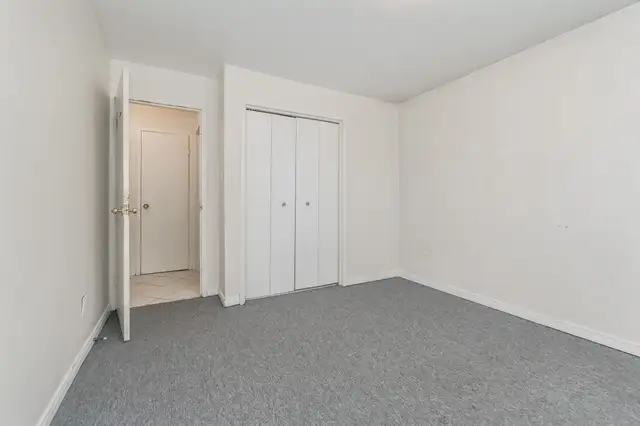 Furnished Student Rooms Available Steps From Laurier! in Room Rentals & Roommates in Kitchener / Waterloo - Image 7
