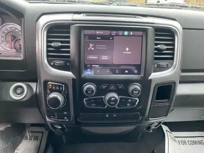 2022 RAM 1500 Classic SLT CLEAN CARFAX!!!! 4x4 HEMI, CRUISE,..., View more